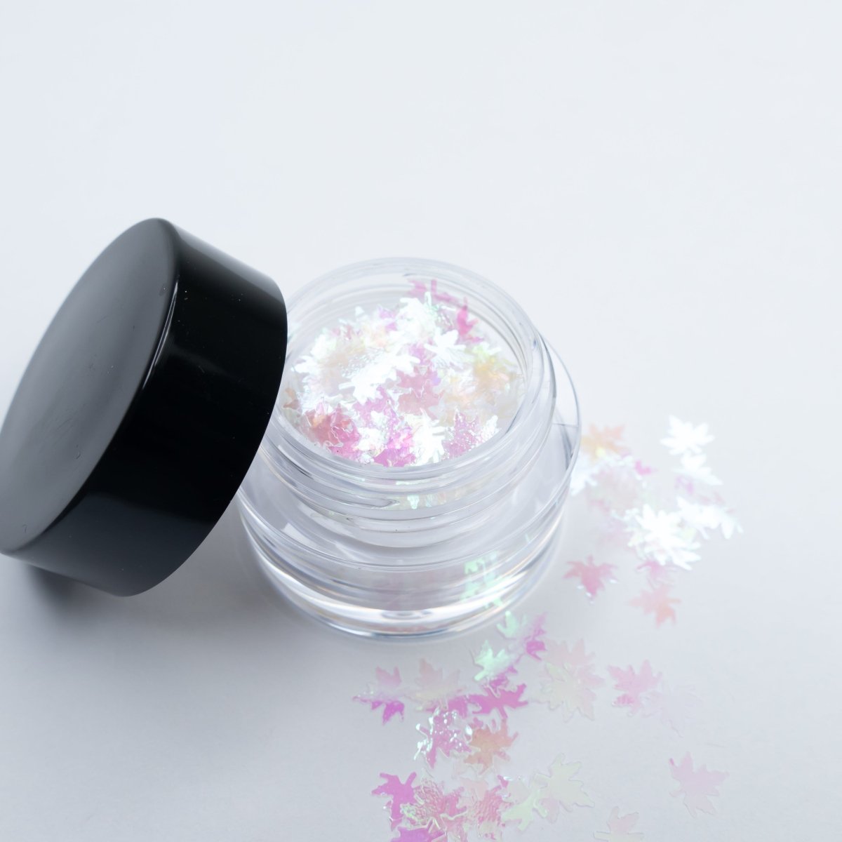 (4) Leafs - Hey Beautiful Nail Supplies