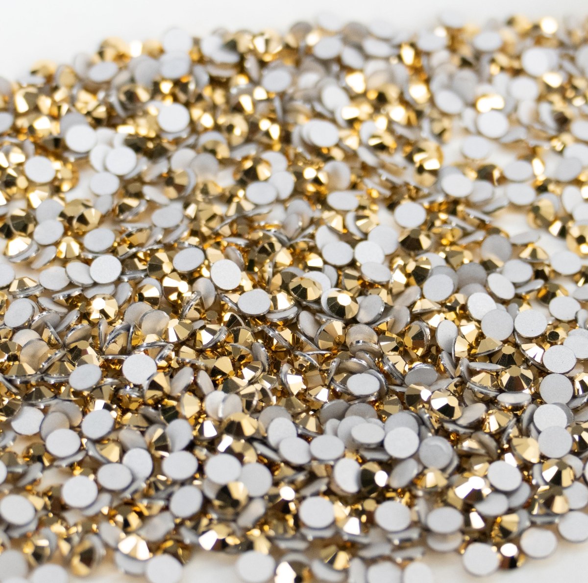 Crystal Aurum (Gold) | Preciosa MAXIMA | Round Flatback | Non Hotfix - Hey Beautiful Nail Supplies