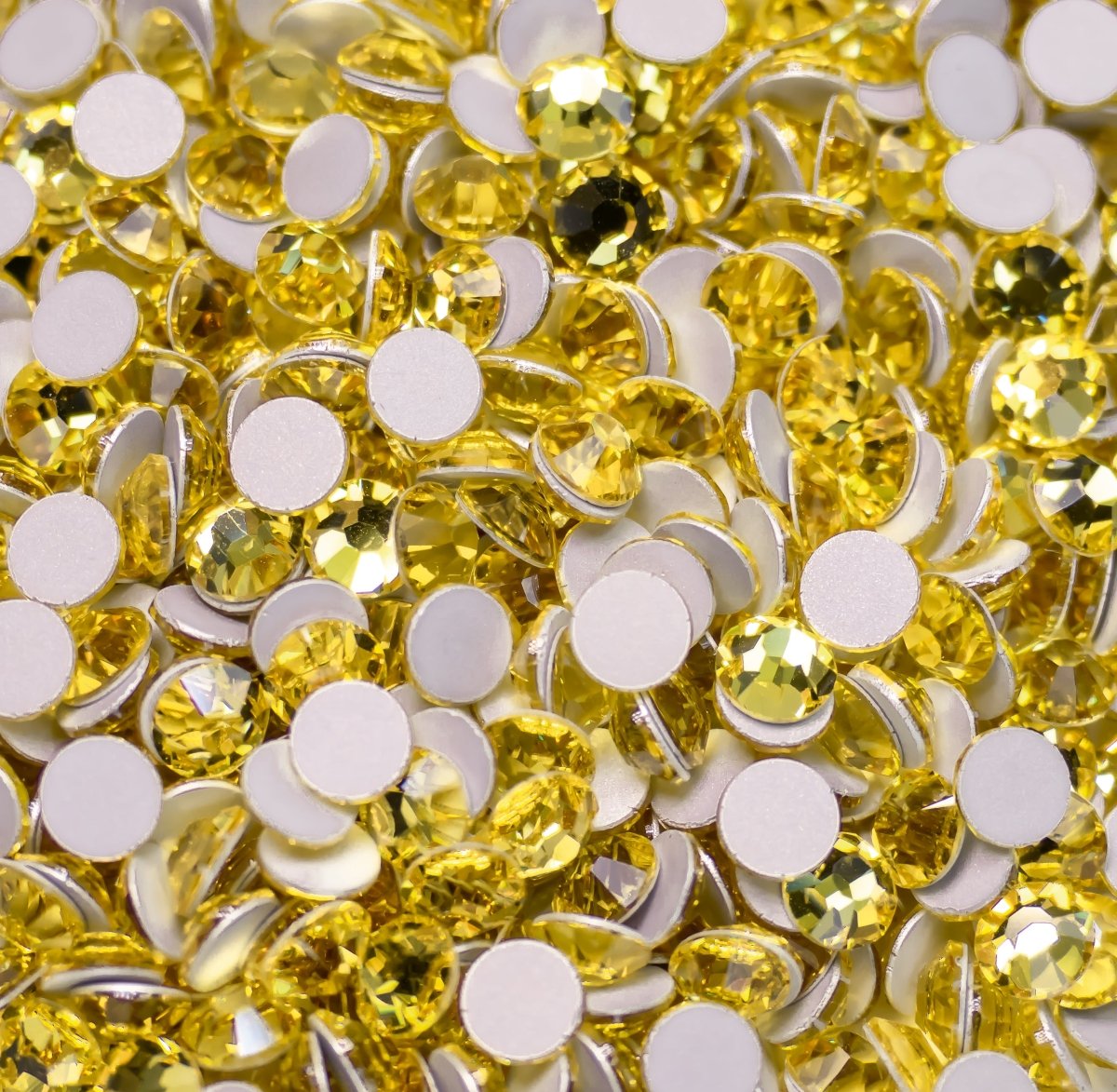 Light Topaz | Preciosa MAXIMA | Round Flatback | Non Hotfix - Hey Beautiful Nail Supplies