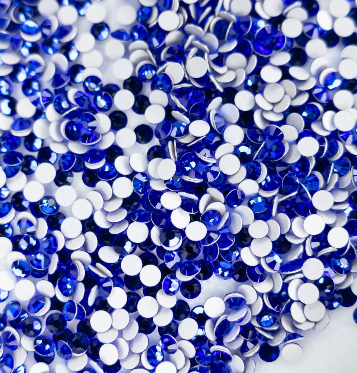 Sapphire (Blue) Preciosa Maxima Round Flatback Non Hotfix - Hey Beautiful Nail Supplies