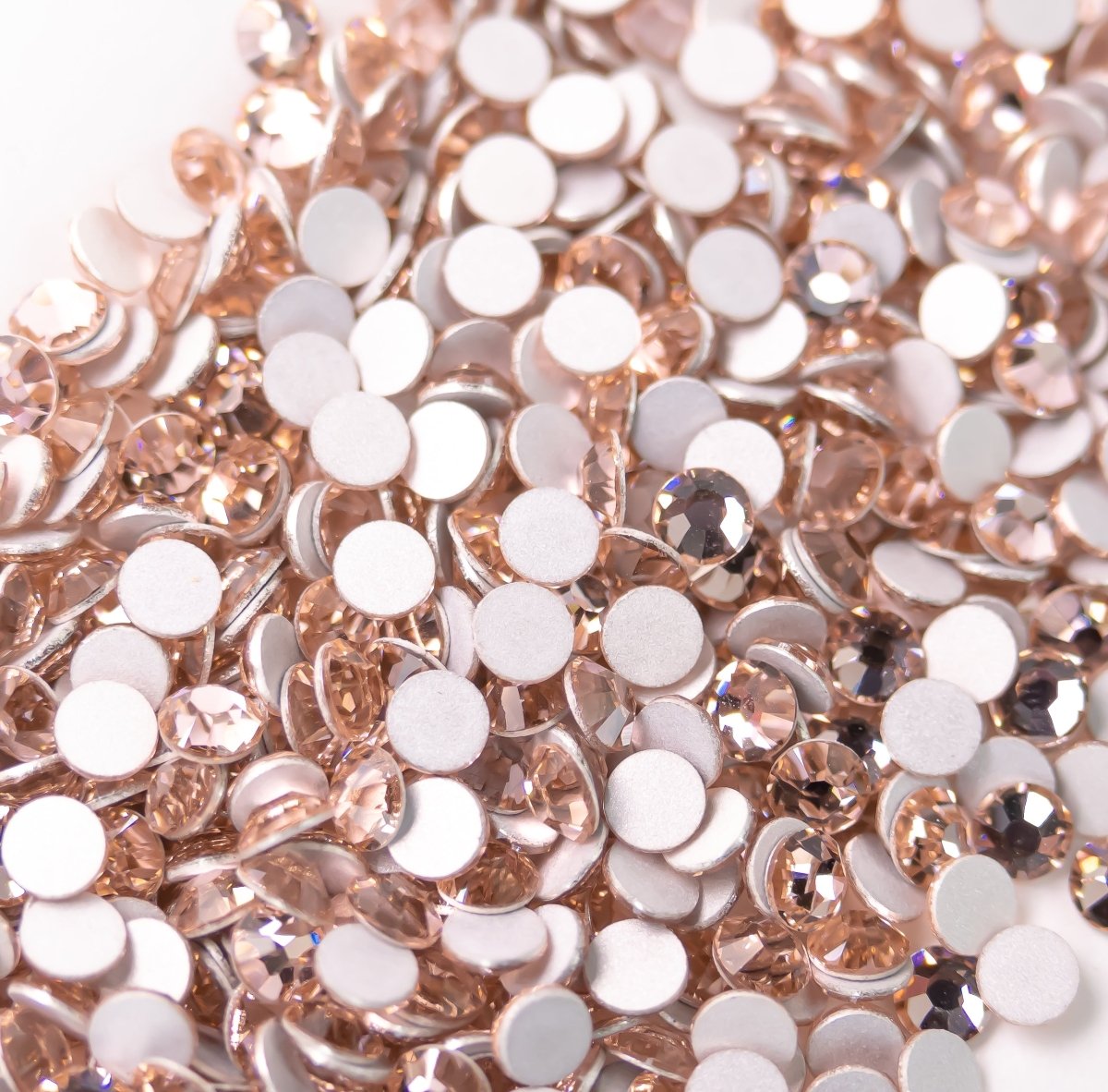 Vintage Rose | Preciosa Maxima | Round Flatback | Non Hotfix - Hey Beautiful Nail Supplies